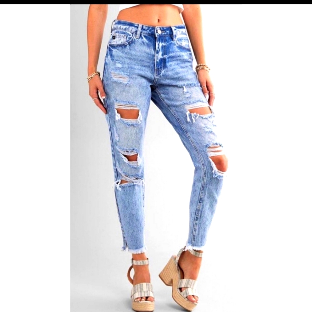 womens kan can crops!